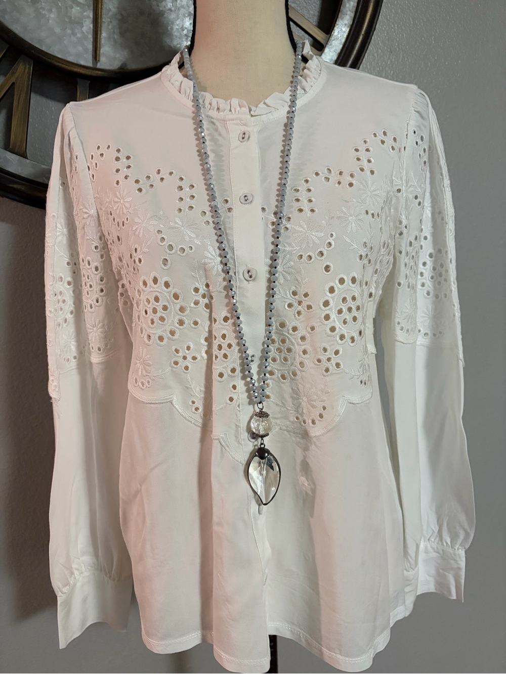 Democracy Women’s White Eyelet Button-Front Blouse